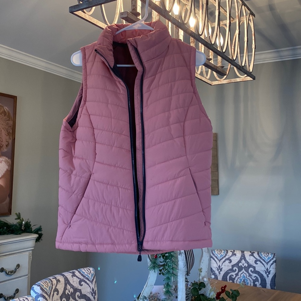 DSG size medium light new vest